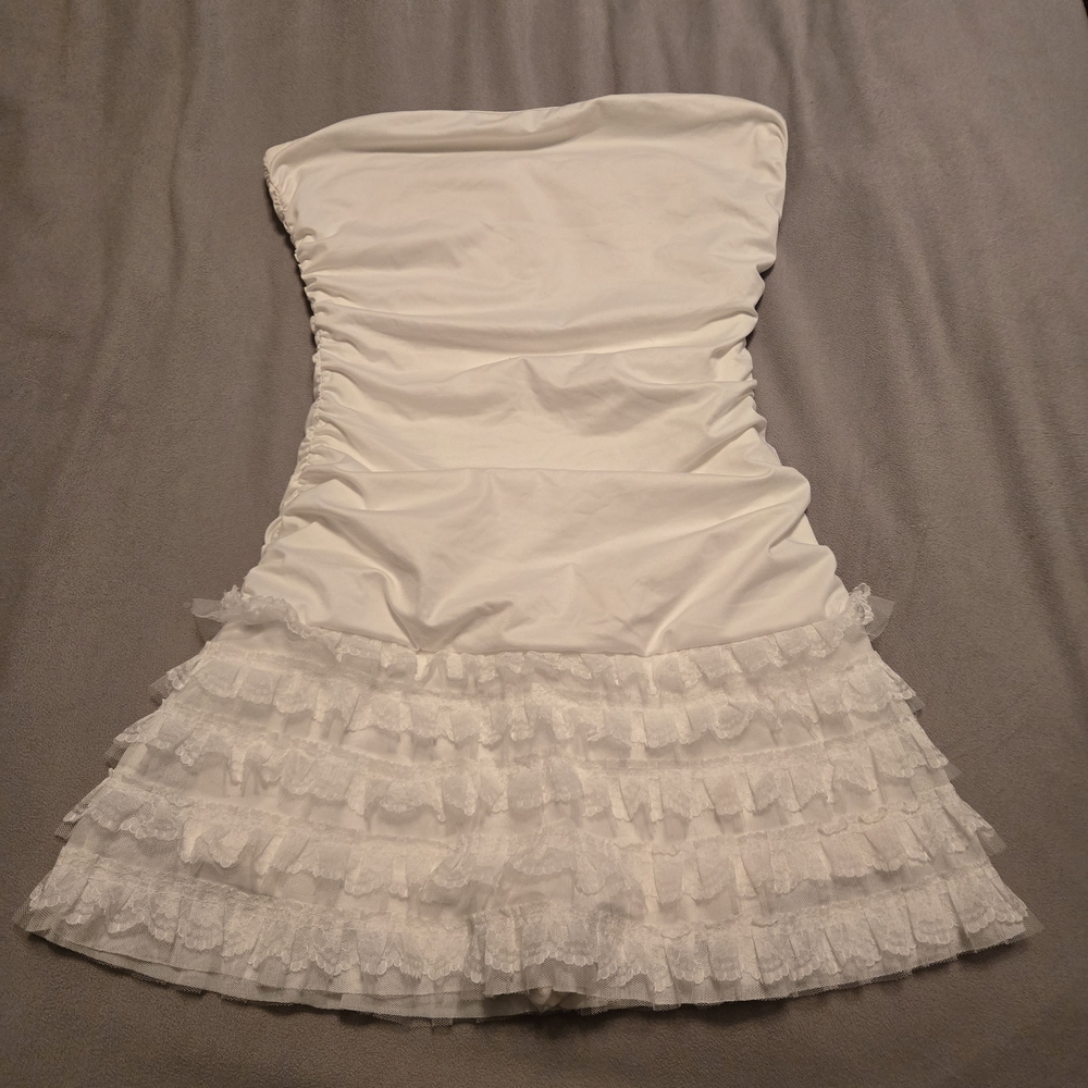 SHEIN White Strapless Dress with Ruffle Skirt
